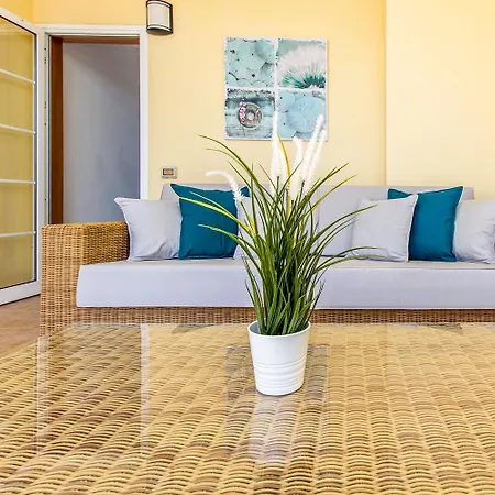 Spring Penthouse * بالم مار