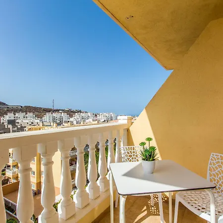 Spring Penthouse Apartment *